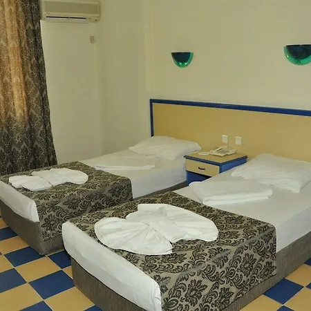 Aparthotel Almera